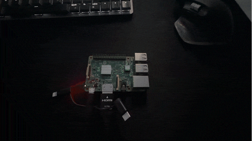 جهاز Raspberry Pi يعمل مباشرةً على شاشة المسجد